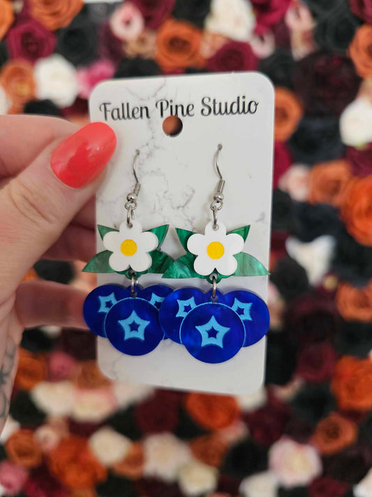 Blueberries with Daisy