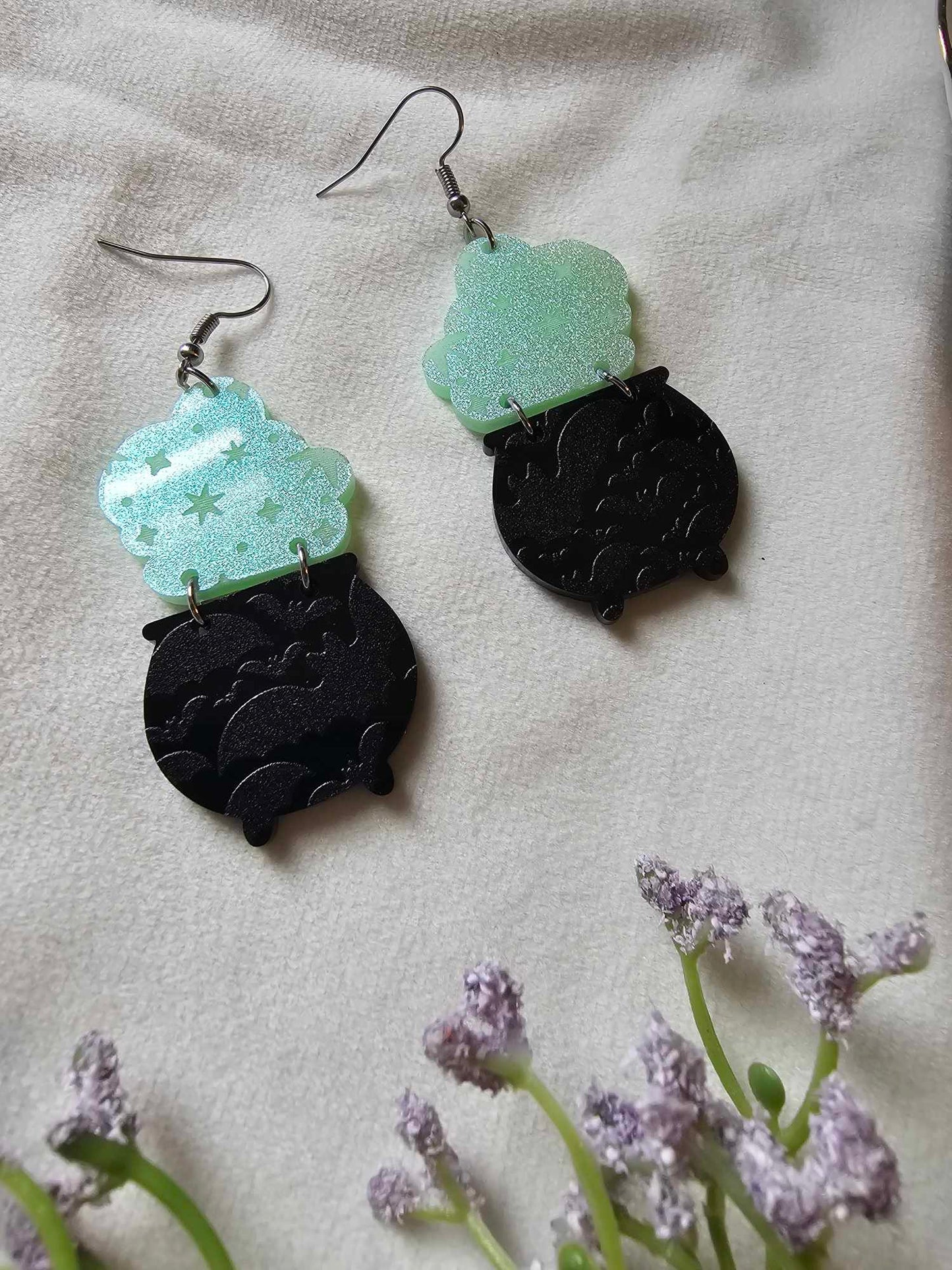 Shimmer Bat Cauldrons