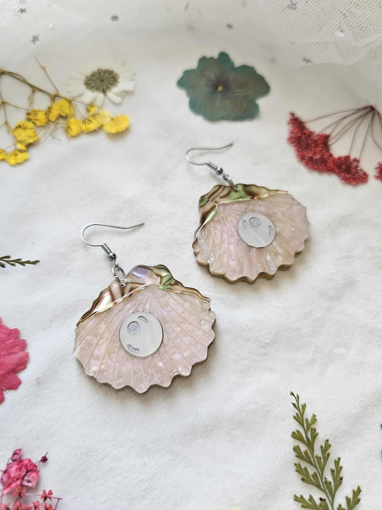 Pearl Oysters