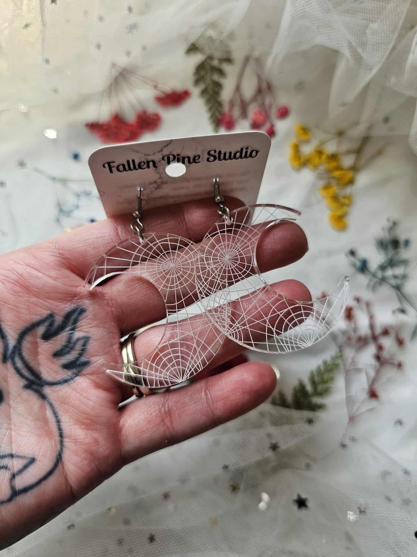 Clear Spiderweb Moons (market OS)