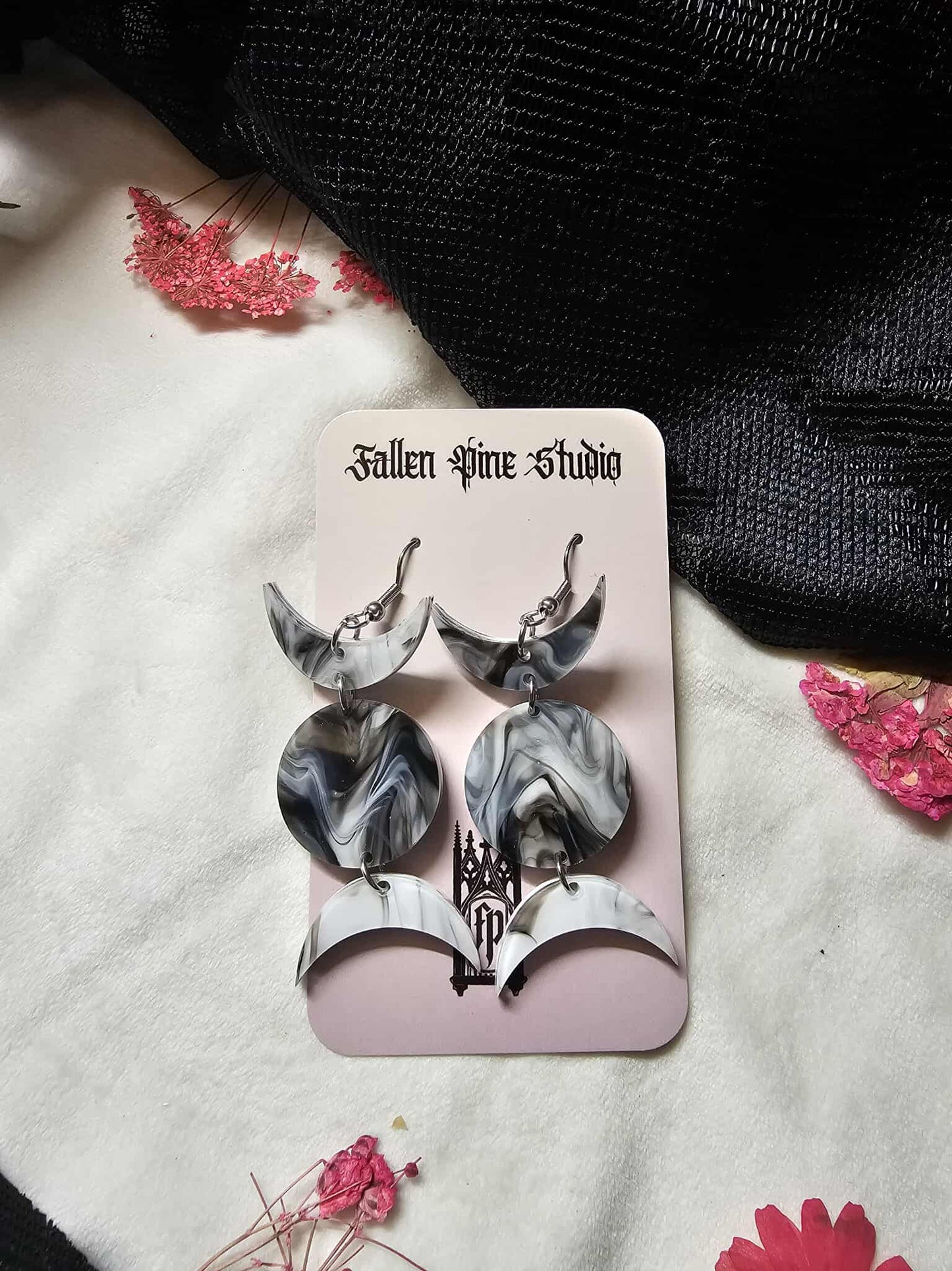 Black and White Triple Moons (blkfr OS)