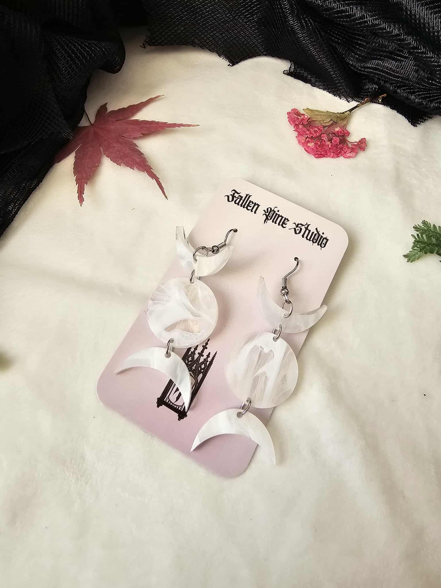 Ivory Haze Triple Moons - (blkfr OS)