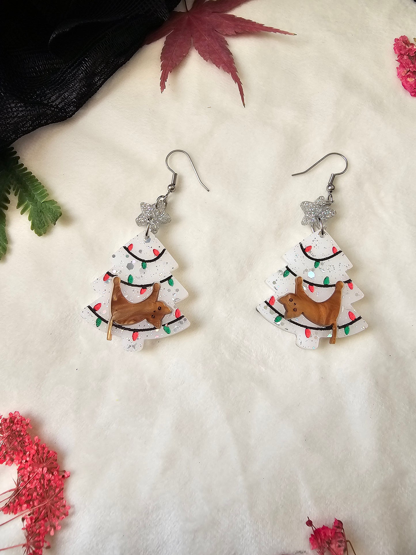 Tangled Cat Trees - White Confetti