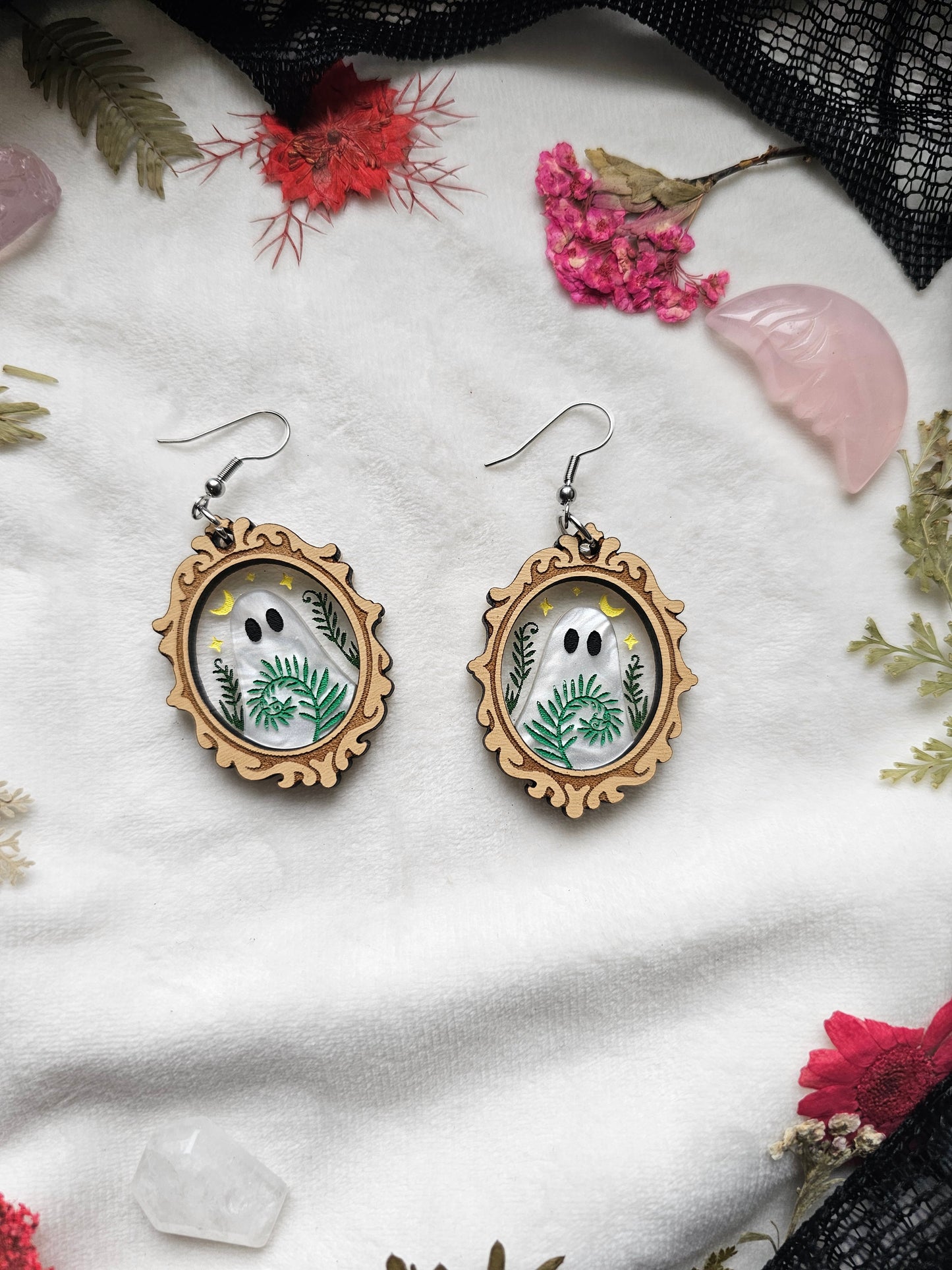 Floral Framed Ghost
