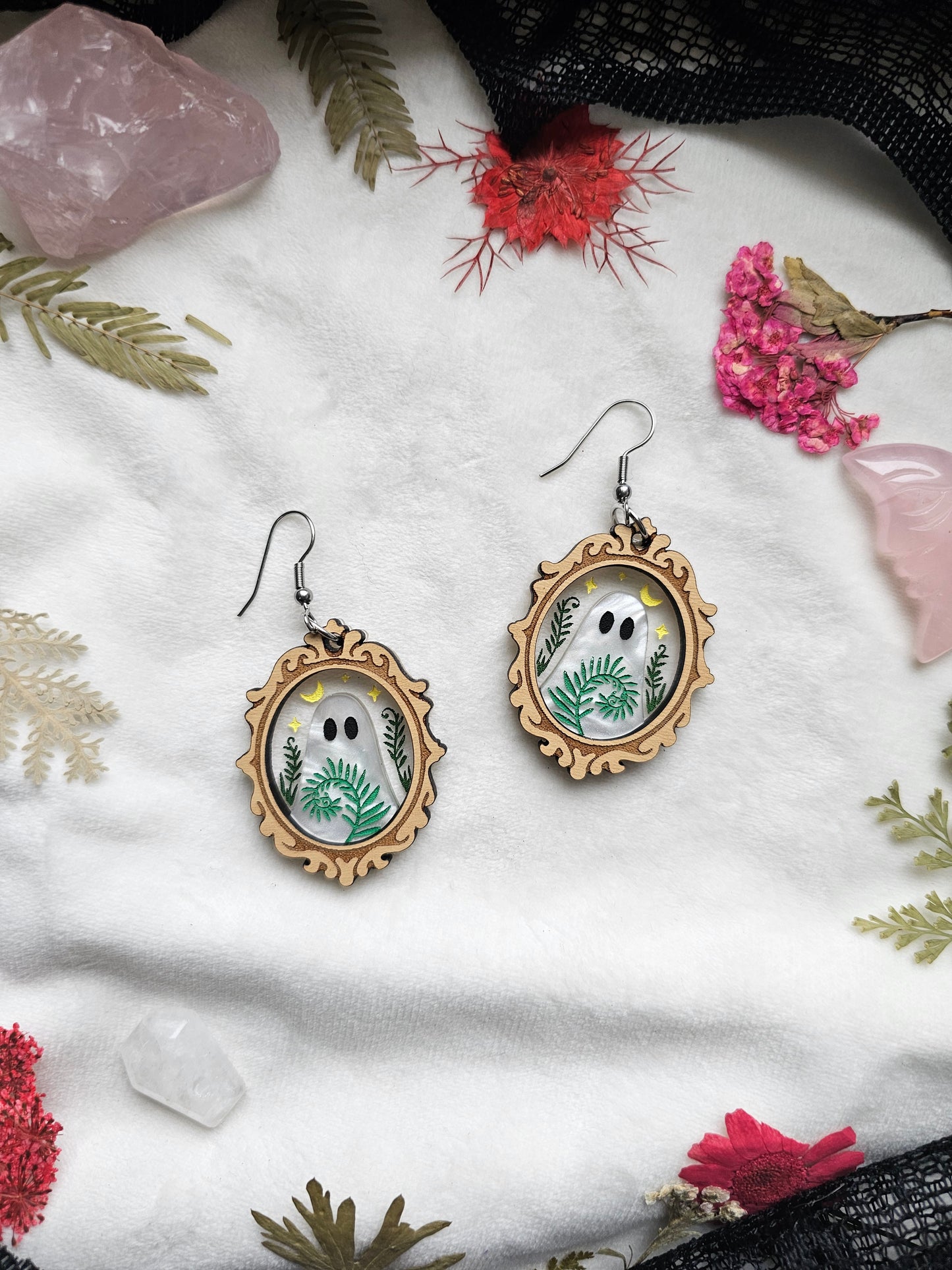 Floral Framed Ghost