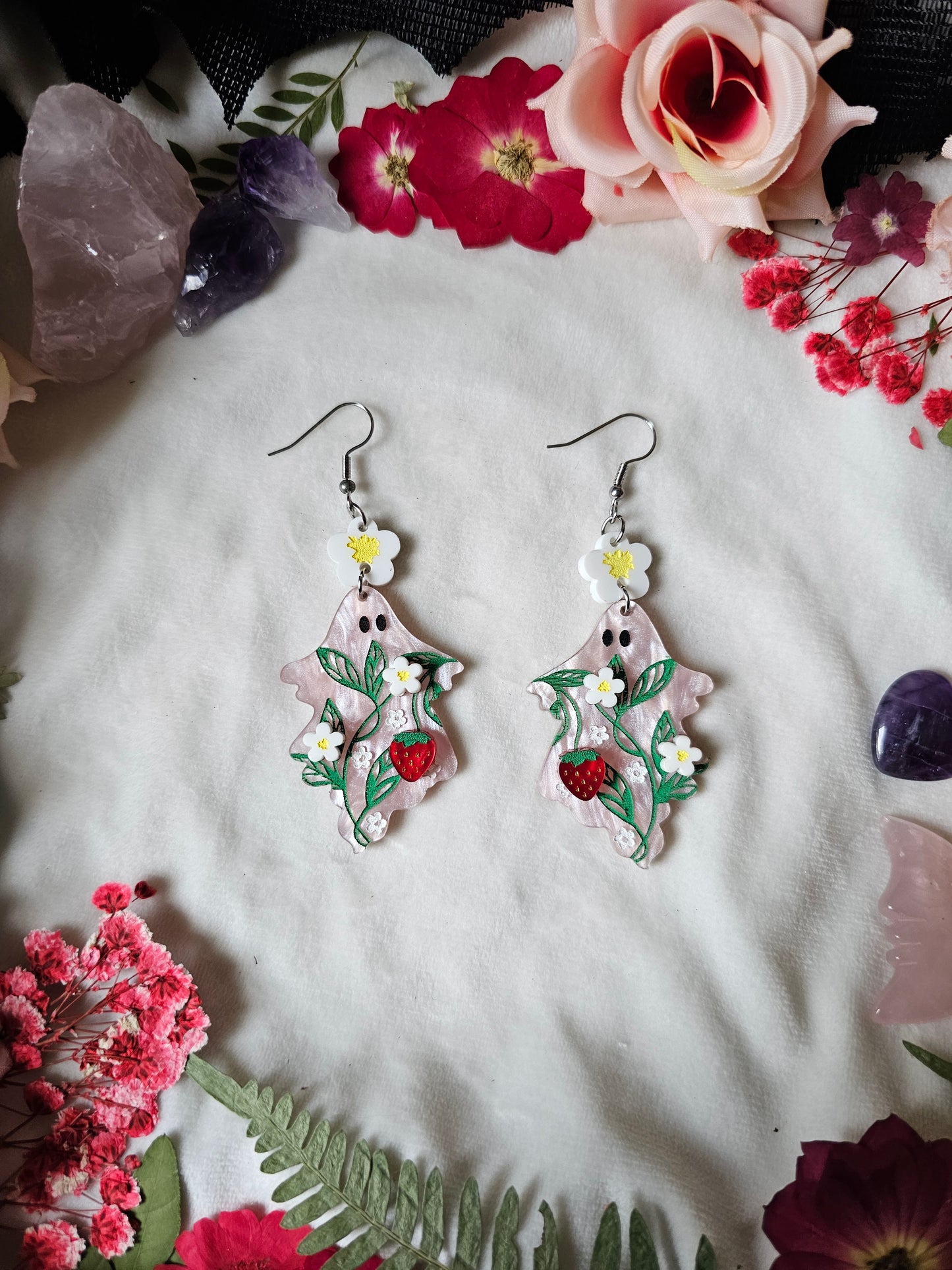 Strawberry Girly Ghosts