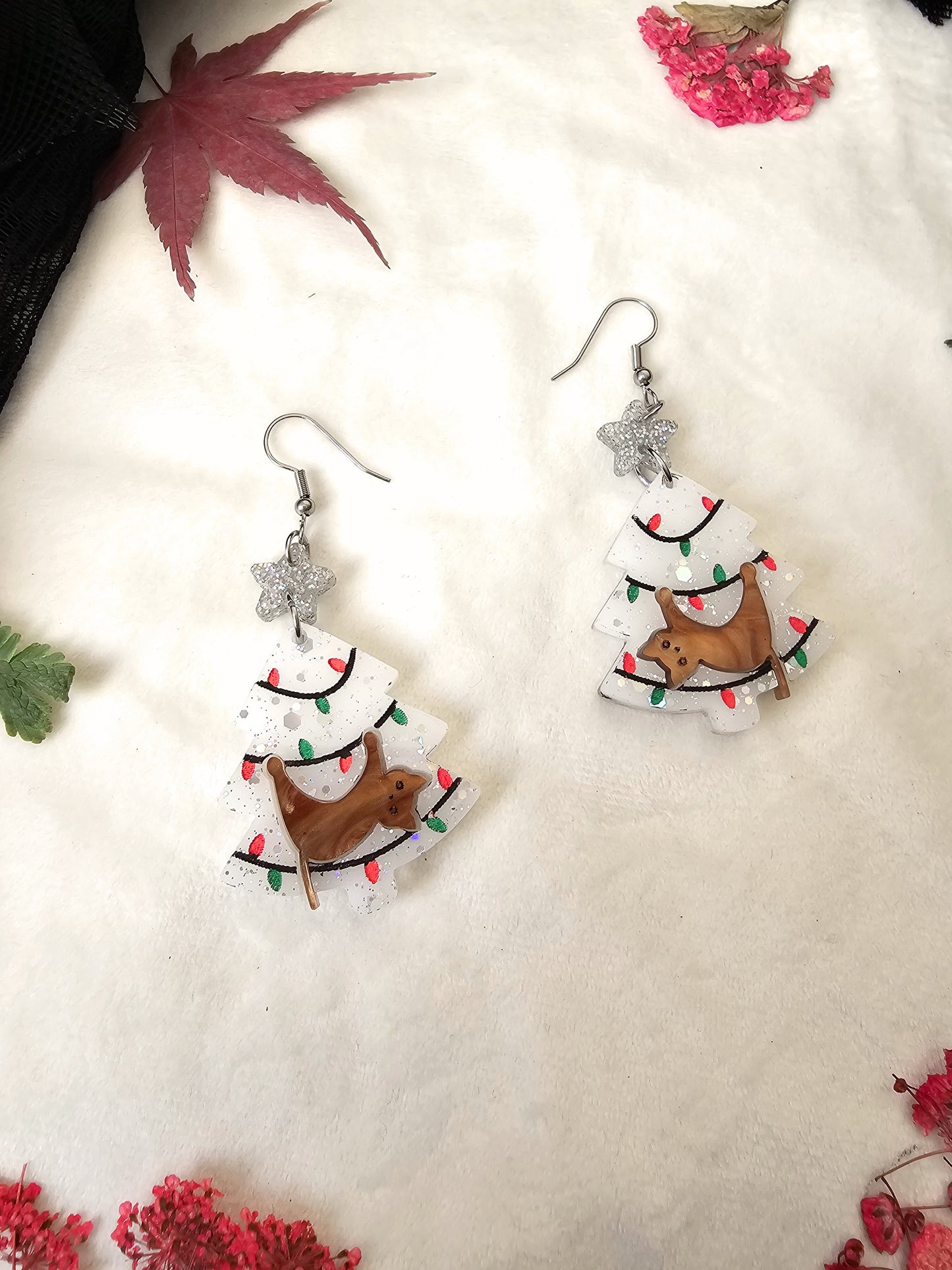 Tangled Cat Trees - White Confetti