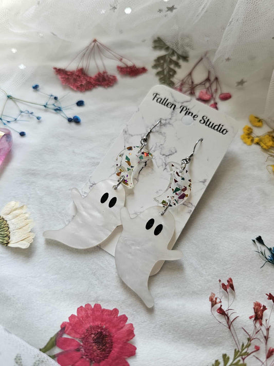 White Crystal Flake Moon Ghosts (market OS)