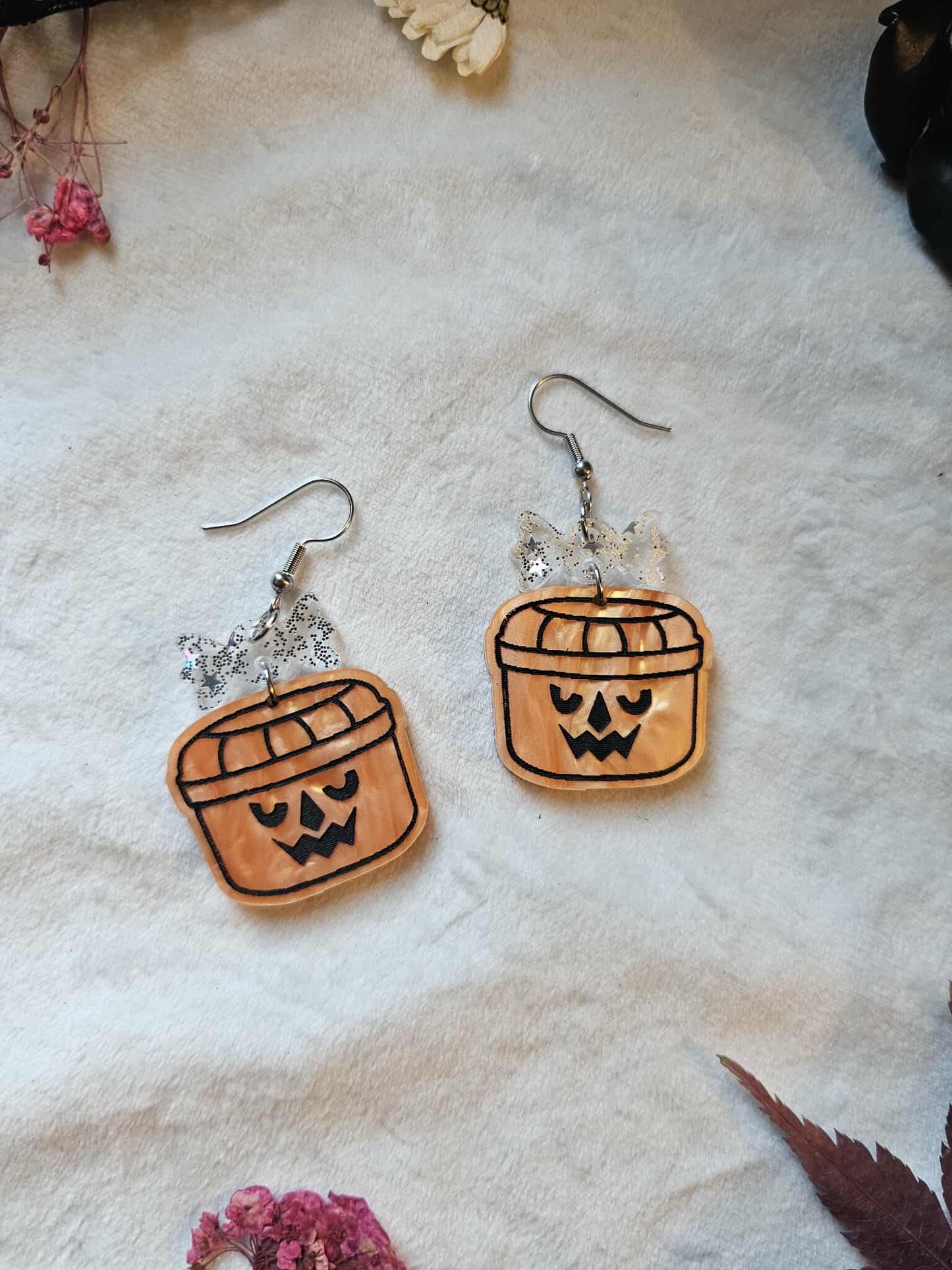 Matching (One Color) Treat Buckets