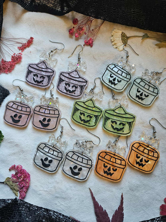 Matching (One Color) Treat Buckets