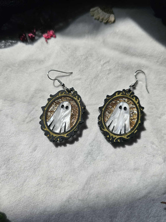 Framed Ghosties