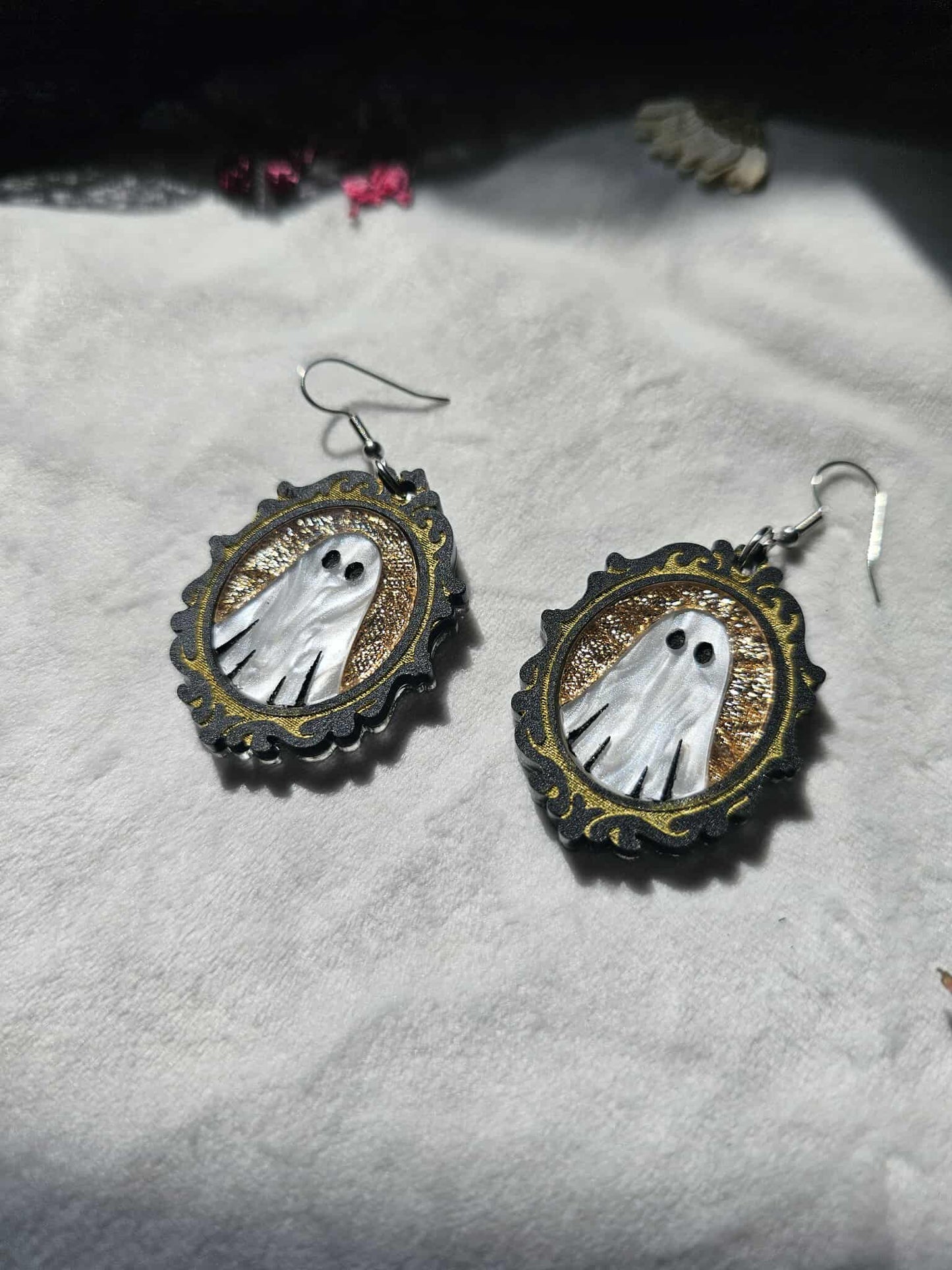 Framed Ghosties