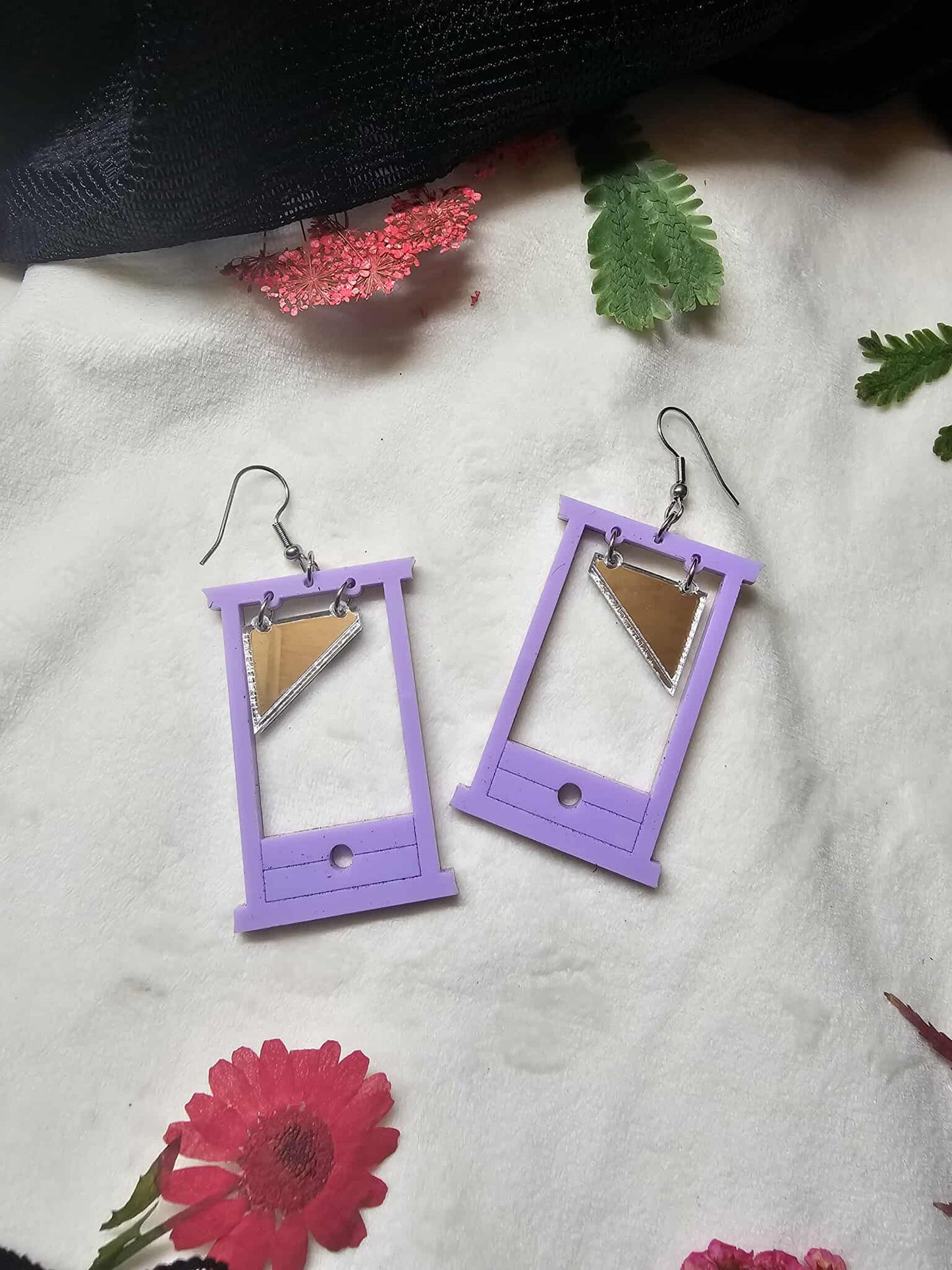 Gloss Lavender Guillotines