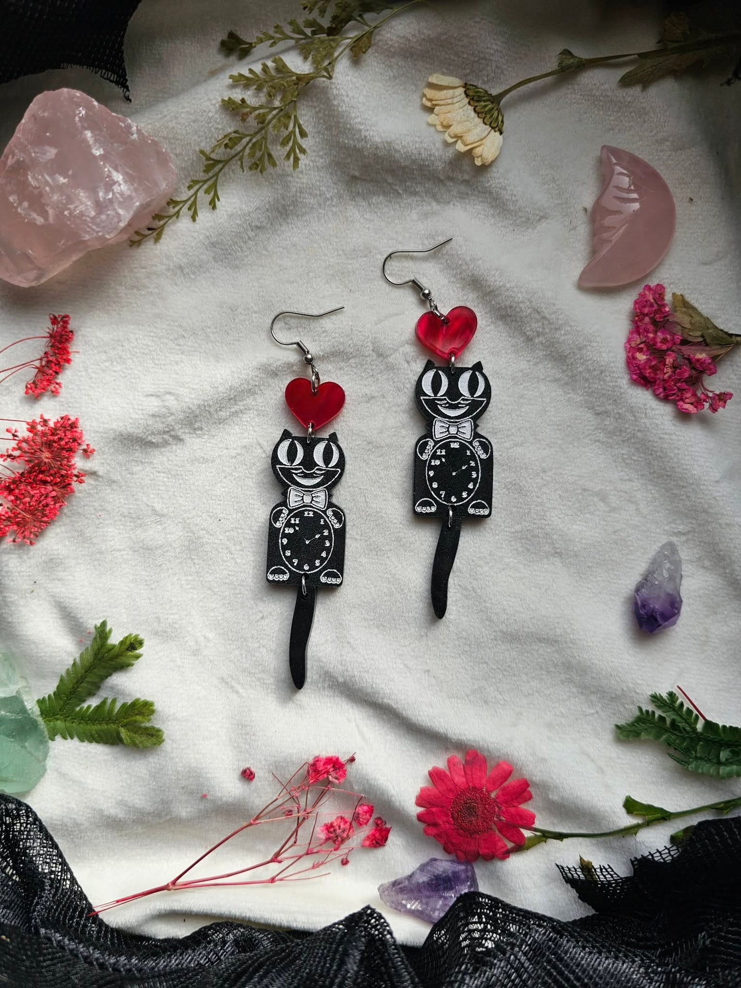 Valentines Cat Clocks